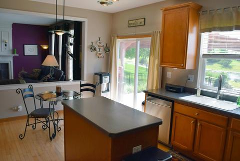 4251 Whitehall Ln, Algonquin, IL 60102 photo 6
