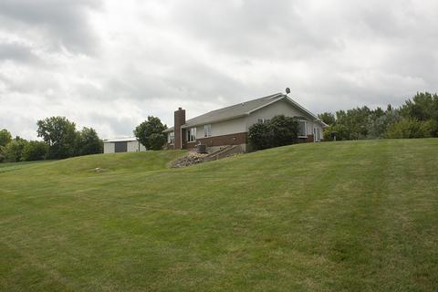 17233 Golding Rd, Thomson, IL 61285 photo 4