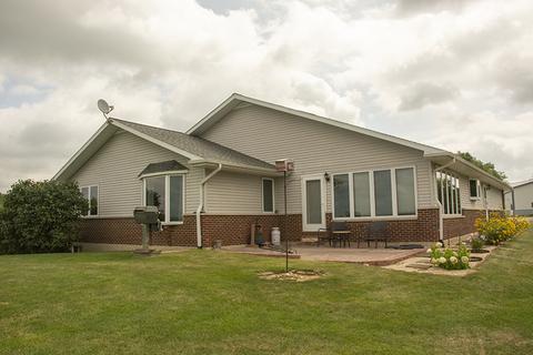 17233 Golding Rd, Thomson, IL 61285 photo 3