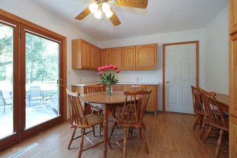 1143 Cecil Dr, Kankakee, IL 60901 photo 5