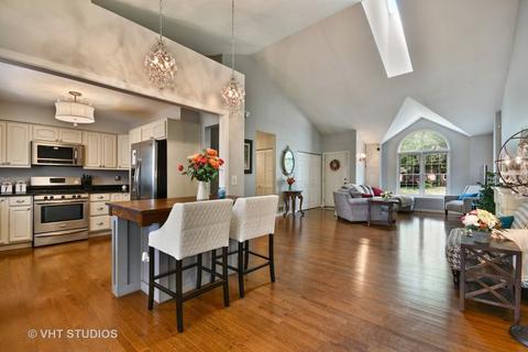 506 Philip Dr, Bartlett, IL 60103 photo 6
