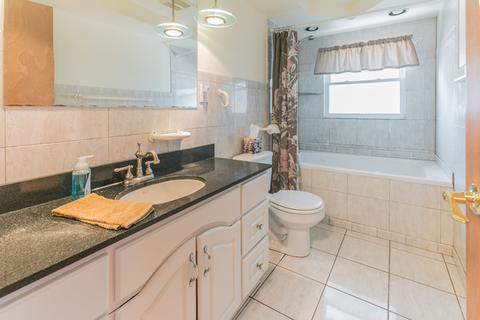 22 N May St, Addison, IL 60101 photo 12