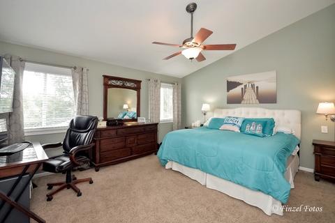 102 Norman Dr, Mchenry, IL 60050 photo 14