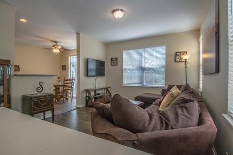 501 Horizon Dr, Bartlett, IL 60103 photo 6
