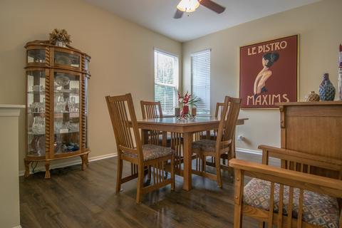 501 Horizon Dr, Bartlett, IL 60103 photo 3