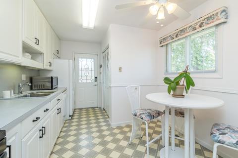 407 Park Ave, Wheeling, IL 60090 photo 8