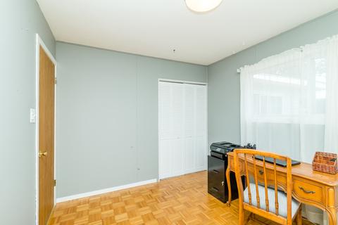 407 Park Ave, Wheeling, IL 60090 photo 17