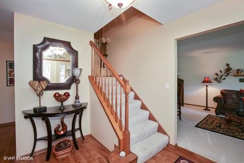 821 Providence Dr, Algonquin, IL 60102 photo 3