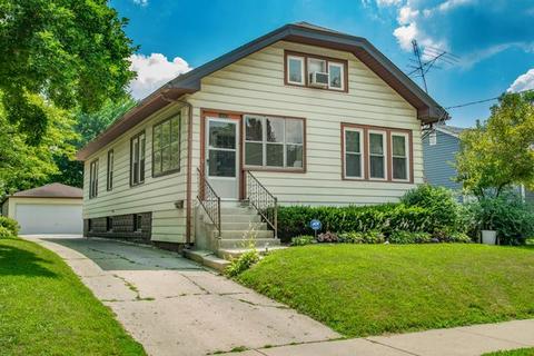 1032 5th St, Aurora, IL 60505 photo 1