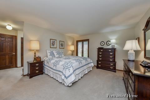 1215 Creekside Dr, Wheaton, IL 60189 photo 10