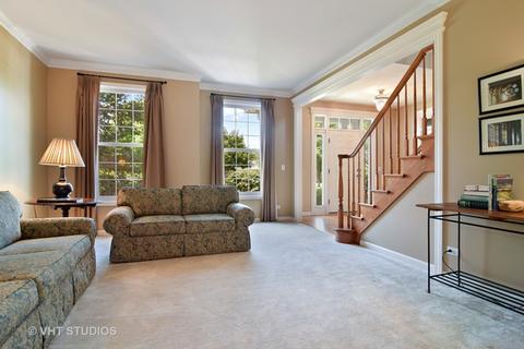 705 Fox Run Dr, Geneva, IL 60134 photo 5