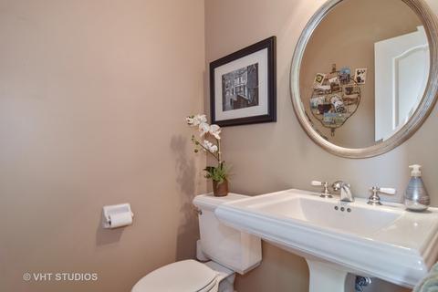 705 Fox Run Dr, Geneva, IL 60134 photo 25