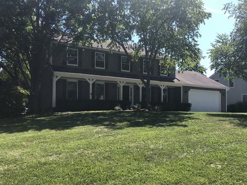 1435 Gaslight Dr, Algonquin, IL 60102 photo 2