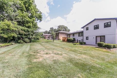 1056 Chippewa Dr, Elgin, IL 60120 photo 25