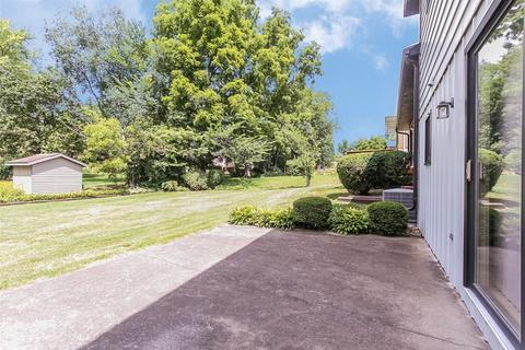 1056 Chippewa Dr, Elgin, IL 60120 photo 23