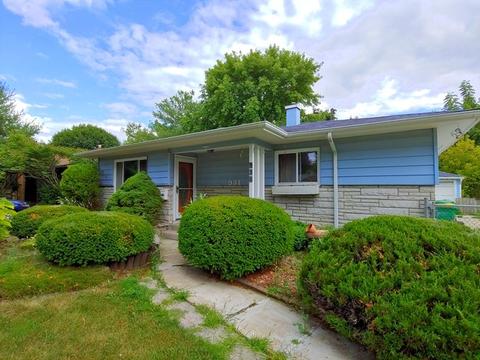 931 S Fletcher Dr, Wheeling, IL 60090 photo 1