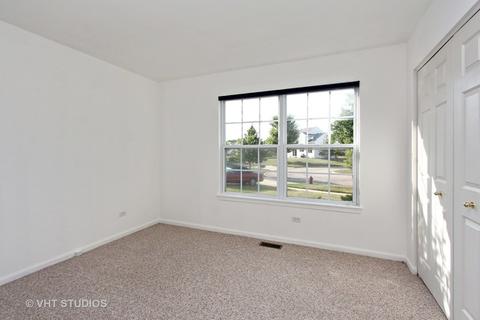 1912 Settlers Ct, Mchenry, IL 60050 photo 8