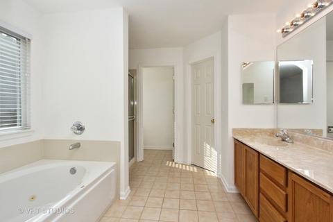 1912 Settlers Ct, Mchenry, IL 60050 photo 7
