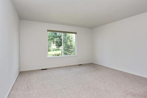 1912 Settlers Ct, Mchenry, IL 60050 photo 6
