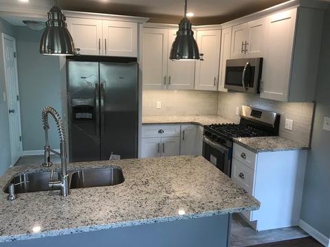 827 Spruce St, Aurora, IL 60506 photo 5