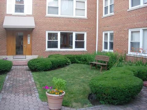 425 Custer Ave #2, Evanston, IL 60202 photo 1