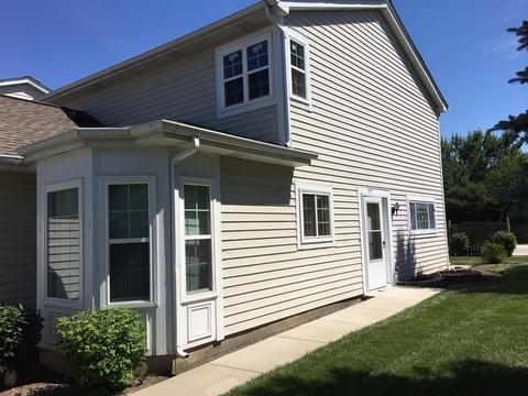 1159 Longford Rd, Bartlett, IL 60103 photo 2