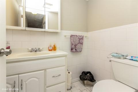 744 Berwick Pl, Roselle, IL 60172 photo 14