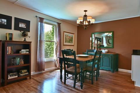 1011 W Essel Ct, Wheaton, IL 60189 photo 3