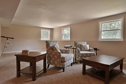 1011 W Essel Ct, Wheaton, IL 60189 photo 13