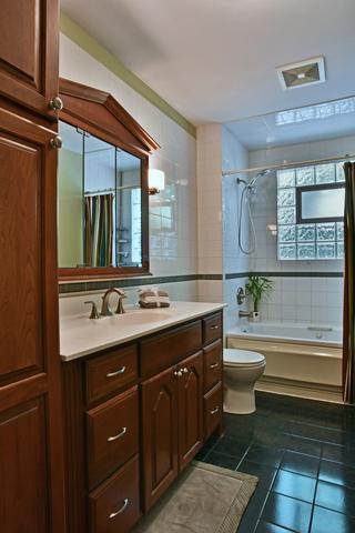 1011 W Essel Ct, Wheaton, IL 60189 photo 8