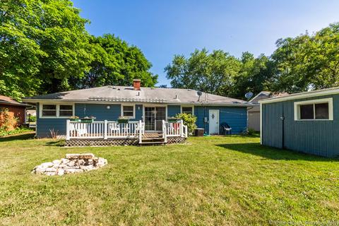 239 Bell Dr, Cary, IL 60013 photo 2