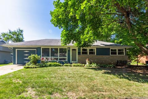 239 Bell Dr, Cary, IL 60013 photo 1