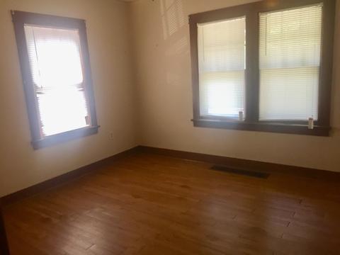 105 Wilcox Ave, Elgin, IL 60123 photo 6