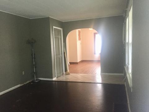 105 Wilcox Ave, Elgin, IL 60123 photo 5