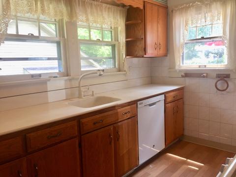 105 Wilcox Ave, Elgin, IL 60123 photo 3