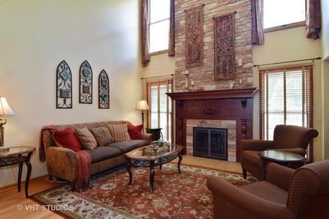 530 Ford Ln, Bartlett, IL 60103 photo 4