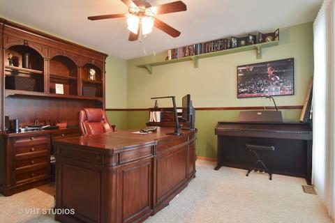 530 Ford Ln, Bartlett, IL 60103 photo 13
