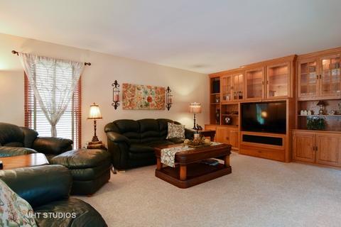 530 Ford Ln, Bartlett, IL 60103 photo 7