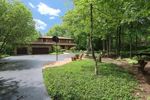 4541 Tall Oaks Ln, Rolling Meadows, IL 60008 photo 1