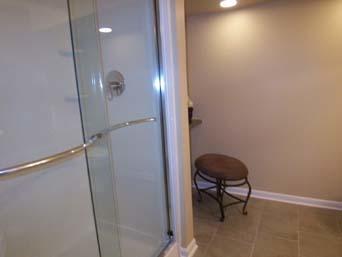 104 Kenneth Cir, Elgin, IL 60120 photo 3