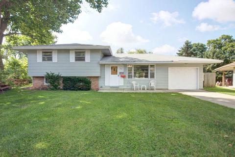 313 Highland Dr, Rantoul, IL 61866 photo 1
