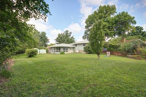 313 Highland Dr, Rantoul, IL 61866 photo 8