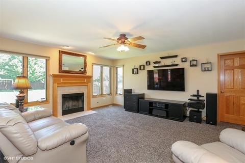 13251 Brooklands Ln, Plainfield, IL 60585 photo 5
