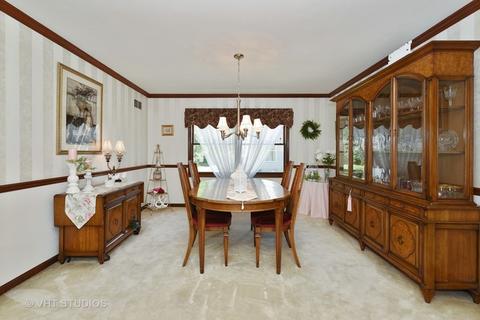 743 Red Oak Dr, Bartlett, IL 60103 photo 8
