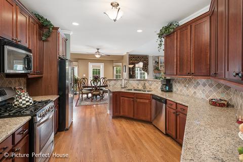 16359 S Arbor Dr, Plainfield, IL 60586 photo 9