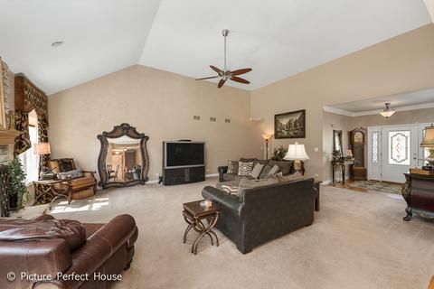 16359 S Arbor Dr, Plainfield, IL 60586 photo 4