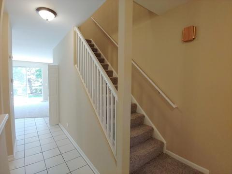 1367 Grandview Ct, Algonquin, IL 60102 photo 2