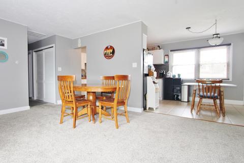 1348 Park Blvd, Morris, IL 60450 photo 8