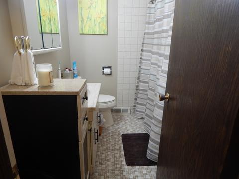205 Illini Dr, Minooka, IL 60447 photo 10