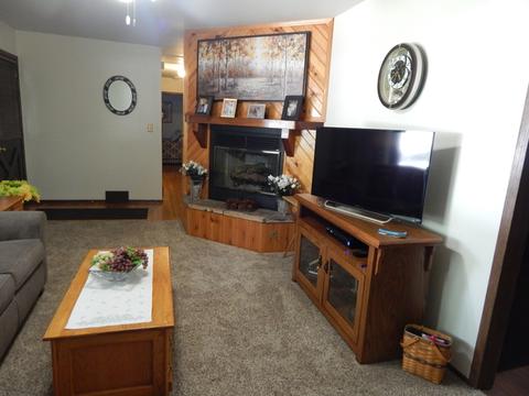 205 Illini Dr, Minooka, IL 60447 photo 9